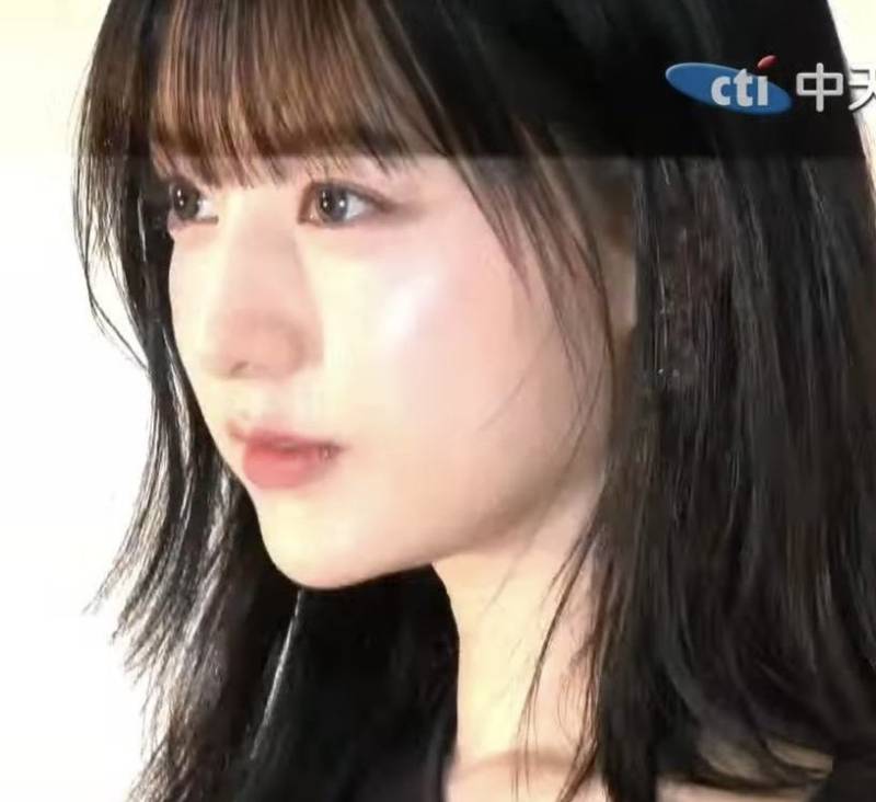 플래시 다 이기는 김지원 얼굴의 내용을 보여주는 이미지 관련 이미지 8
