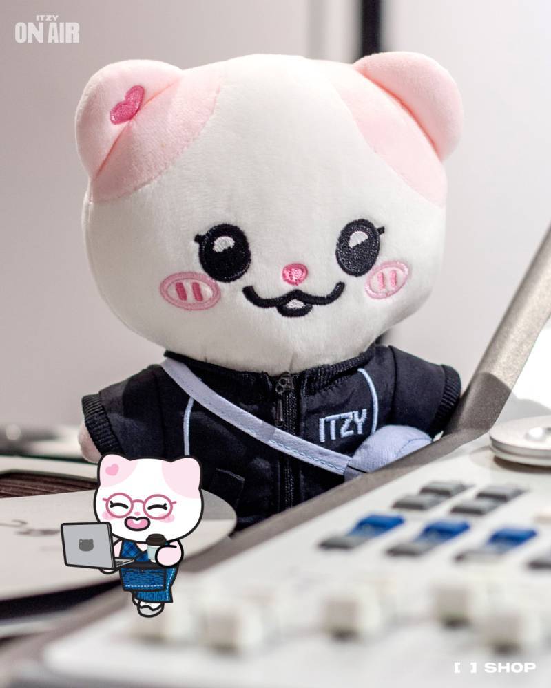 멤버들 얼굴특징 잘살린 ITZY 인형 굿즈의 내용을 보여주는 이미지 관련 이미지 8