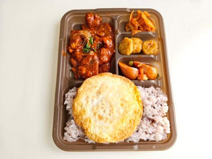 편의점에서 술안주로 먹기 좋은 음식의 내용을 보여주는 이미지