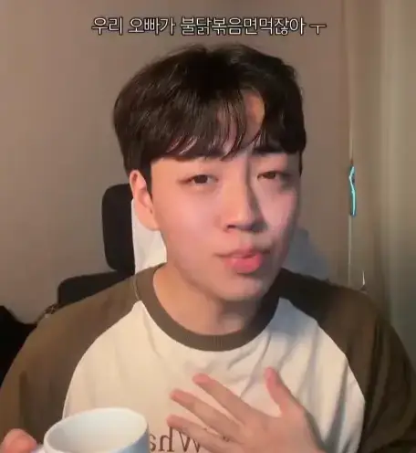 4mKilFWUPee4y6Yum6emy2.png