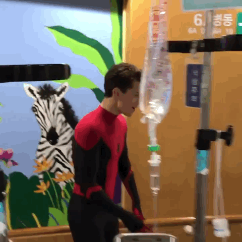 톰 홀랜드 실물 후기의 내용을 보여주는 이미지