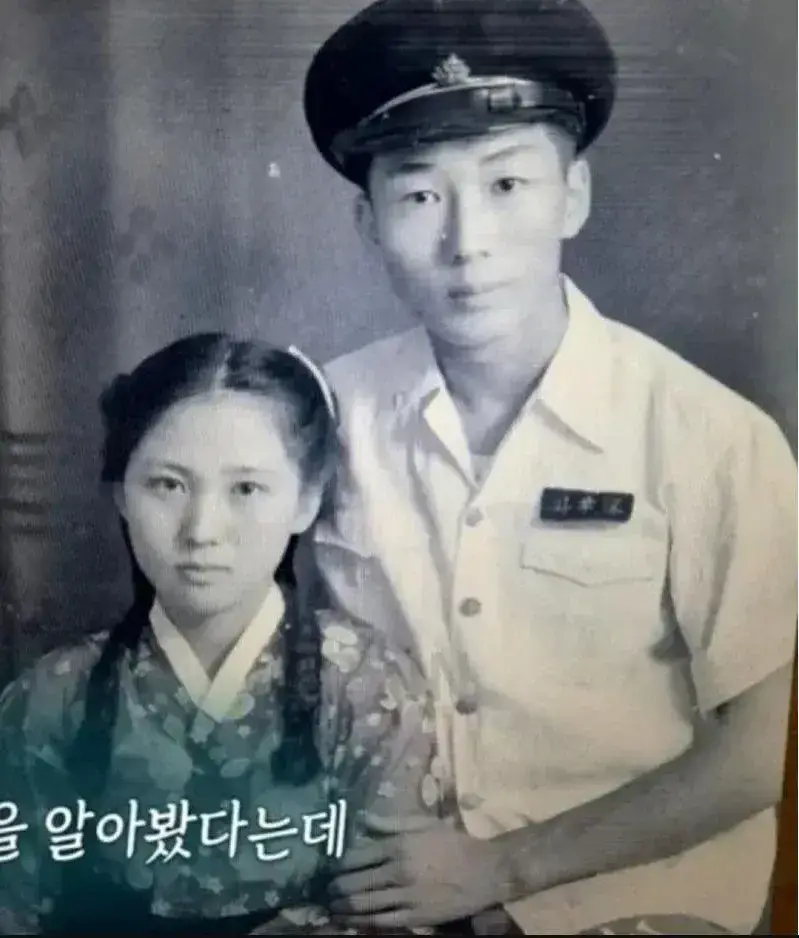 44.webp "내 마누라가 시골에서 제일 이뻤어." 자랑하는 어르신